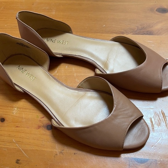 Nine West Shoes - LEATHER NUDE FLATS​